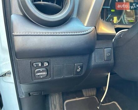 Белый Тойота РАВ 4, объемом двигателя 2.5 л и пробегом 108 тыс. км за 25300 $, фото 35 на Automoto.ua