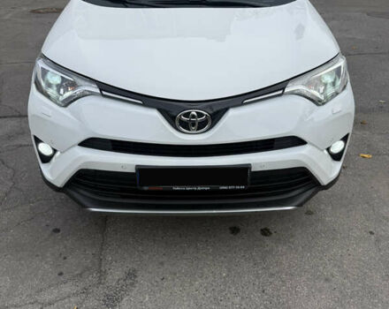 Белый Тойота РАВ 4, объемом двигателя 1.99 л и пробегом 67 тыс. км за 21000 $, фото 2 на Automoto.ua