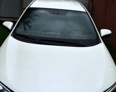 Тойота РАВ 4 2017 в Виннице на Automoto.ua Белый Тойота РАВ 4, объемом двигателя 2.49 л и пробегом 199 тыс. км за 22990 $, фото 11 на Automoto.ua