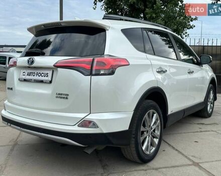 Білий Тойота РАВ 4, об'ємом двигуна 2.49 л та пробігом 122 тис. км за 19990 $, фото 4 на Automoto.ua