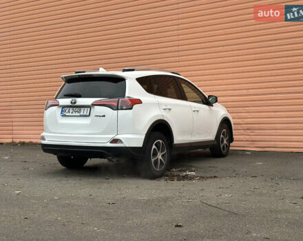 Белый Тойота РАВ 4, объемом двигателя 2.5 л и пробегом 183 тыс. км за 15490 $, фото 20 на Automoto.ua