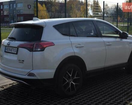 Тойота РАВ 4 2017 в Виннице на Automoto.ua Белый Тойота РАВ 4, объемом двигателя 2.49 л и пробегом 198 тыс. км за 22987 $, фото 21 на Automoto.ua