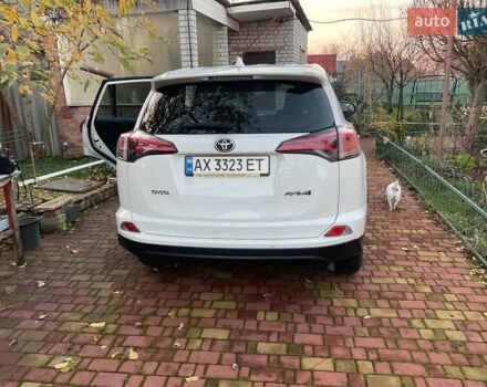 Белый Тойота РАВ 4, объемом двигателя 1.99 л и пробегом 138 тыс. км за 18500 $, фото 9 на Automoto.ua