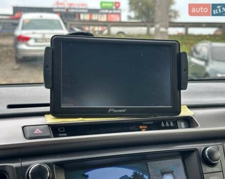 Білий Тойота РАВ 4, об'ємом двигуна 2.49 л та пробігом 122 тис. км за 19990 $, фото 16 на Automoto.ua