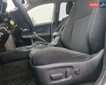 Білий Тойота РАВ 4, об'ємом двигуна 2.5 л та пробігом 126 тис. км за 15799 $, фото 13 на Automoto.ua