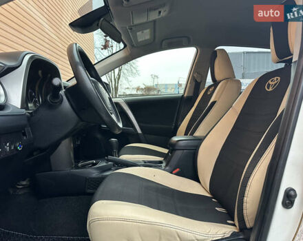 Белый Тойота РАВ 4, объемом двигателя 2.5 л и пробегом 183 тыс. км за 15490 $, фото 28 на Automoto.ua