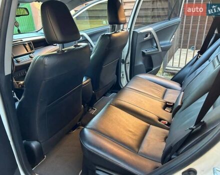 Белый Тойота РАВ 4, объемом двигателя 2.5 л и пробегом 108 тыс. км за 25300 $, фото 42 на Automoto.ua