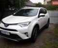 Тойота РАВ 4 2017 в Виннице на Automoto.ua Белый Тойота РАВ 4, объемом двигателя 2.49 л и пробегом 199 тыс. км за 22990 $, фото 2 на Automoto.ua
