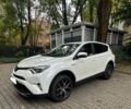 Тойота РАВ 4 2017 в Киеве на Automoto.ua Белый Тойота РАВ 4, объемом двигателя 2 л и пробегом 116 тыс. км за 8000 $, фото 1 на Automoto.ua