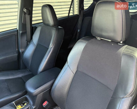 Белый Тойота РАВ 4, объемом двигателя 2.49 л и пробегом 138 тыс. км за 23500 $, фото 17 на Automoto.ua