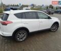 Тойота РАВ 4 2017 в Стрые на Automoto.ua Белый Тойота РАВ 4, объемом двигателя 2.49 л и пробегом 143 тыс. км за 23500 $, фото 12 на Automoto.ua