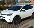 Тойота РАВ 4 2017 в Виннице на Automoto.ua Белый Тойота РАВ 4, объемом двигателя 2.49 л и пробегом 198 тыс. км за 22987 $, фото 2 на Automoto.ua