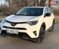 Білий Тойота РАВ 4, об'ємом двигуна 2.49 л та пробігом 122 тис. км за 21000 $, фото 1 на Automoto.ua