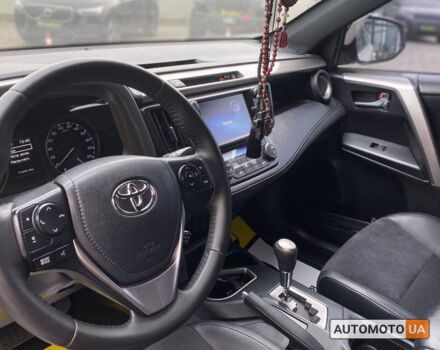 Білий Тойота РАВ 4, об'ємом двигуна 2.2 л та пробігом 288 тис. км за 22900 $, фото 11 на Automoto.ua