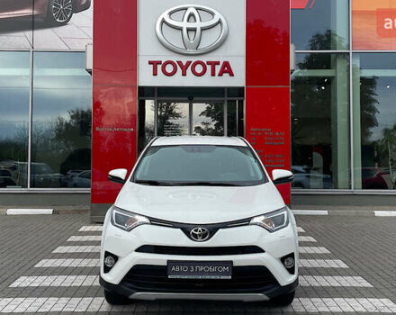 Білий Тойота РАВ 4, об'ємом двигуна 1.99 л та пробігом 158 тис. км за 18878 $, фото 4 на Automoto.ua