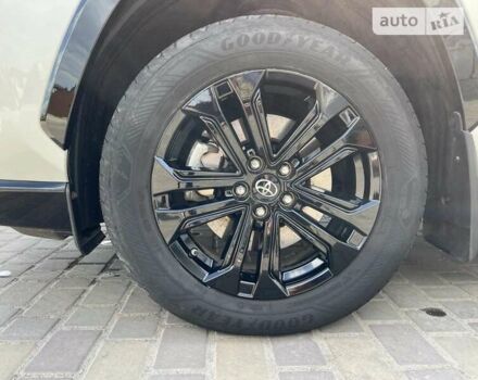 Белый Тойота РАВ 4, объемом двигателя 2.5 л и пробегом 113 тыс. км за 30500 $, фото 6 на Automoto.ua