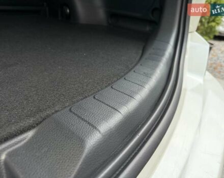 Белый Тойота РАВ 4, объемом двигателя 2.5 л и пробегом 117 тыс. км за 24300 $, фото 71 на Automoto.ua