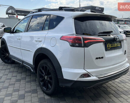 Белый Тойота РАВ 4, объемом двигателя 2.49 л и пробегом 95 тыс. км за 18699 $, фото 4 на Automoto.ua