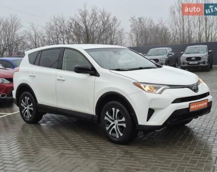 Белый Тойота РАВ 4, объемом двигателя 2.49 л и пробегом 132 тыс. км за 19200 $, фото 2 на Automoto.ua