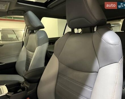 Білий Тойота РАВ 4, об'ємом двигуна 2.49 л та пробігом 33 тис. км за 27900 $, фото 24 на Automoto.ua