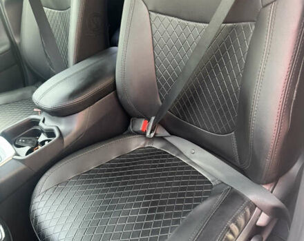 Белый Тойота РАВ 4, объемом двигателя 2.49 л и пробегом 140 тыс. км за 27000 $, фото 16 на Automoto.ua