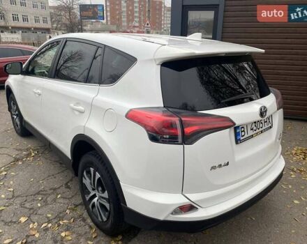 Белый Тойота РАВ 4, объемом двигателя 2.49 л и пробегом 107 тыс. км за 16950 $, фото 7 на Automoto.ua