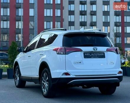 Білий Тойота РАВ 4, об'ємом двигуна 2.49 л та пробігом 121 тис. км за 24500 $, фото 8 на Automoto.ua