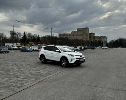 Білий Тойота РАВ 4, об'ємом двигуна 2.49 л та пробігом 163 тис. км за 18000 $, фото 19 на Automoto.ua