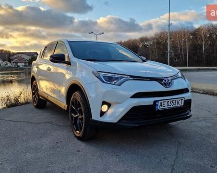 Білий Тойота РАВ 4, об'ємом двигуна 2.49 л та пробігом 112 тис. км за 25000 $, фото 24 на Automoto.ua