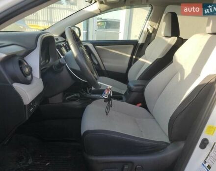 Білий Тойота РАВ 4, об'ємом двигуна 2.49 л та пробігом 85 тис. км за 4500 $, фото 6 на Automoto.ua