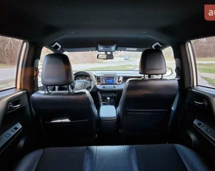 Білий Тойота РАВ 4, об'ємом двигуна 2.49 л та пробігом 112 тис. км за 25000 $, фото 45 на Automoto.ua