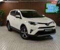 Белый Тойота РАВ 4, объемом двигателя 2 л и пробегом 144 тыс. км за 23000 $, фото 1 на Automoto.ua