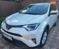Белый Тойота РАВ 4, объемом двигателя 1.99 л и пробегом 130 тыс. км за 18777 $, фото 1 на Automoto.ua