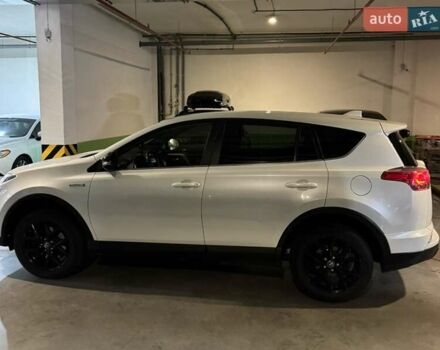 Белый Тойота РАВ 4, объемом двигателя 2.49 л и пробегом 100 тыс. км за 25999 $, фото 6 на Automoto.ua