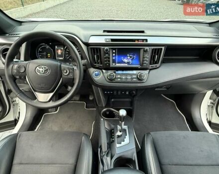 Белый Тойота РАВ 4, объемом двигателя 2.5 л и пробегом 117 тыс. км за 24300 $, фото 41 на Automoto.ua