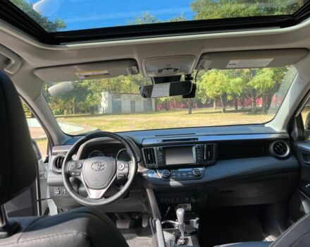 Белый Тойота РАВ 4, объемом двигателя 2.5 л и пробегом 80 тыс. км за 25000 $, фото 6 на Automoto.ua