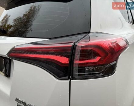 Белый Тойота РАВ 4, объемом двигателя 2.49 л и пробегом 98 тыс. км за 23999 $, фото 41 на Automoto.ua