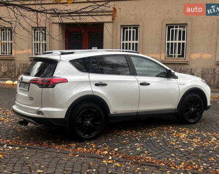 Белый Тойота РАВ 4, объемом двигателя 2.49 л и пробегом 191 тыс. км за 21800 $, фото 3 на Automoto.ua