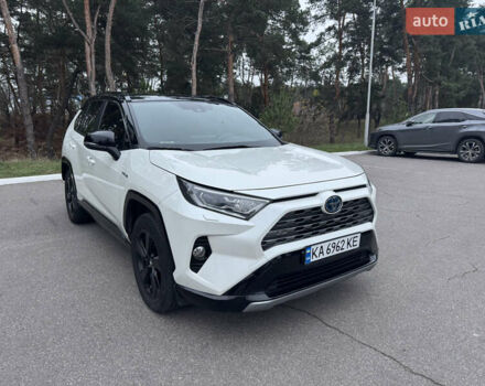 Белый Тойота РАВ 4, объемом двигателя 2.5 л и пробегом 62 тыс. км за 29900 $, фото 1 на Automoto.ua