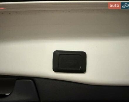 Білий Тойота РАВ 4, об'ємом двигуна 2.49 л та пробігом 33 тис. км за 27900 $, фото 45 на Automoto.ua