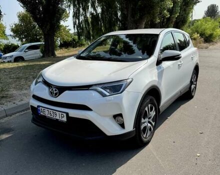 Белый Тойота РАВ 4, объемом двигателя 1.99 л и пробегом 185 тыс. км за 23000 $, фото 3 на Automoto.ua