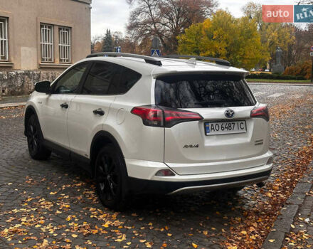 Белый Тойота РАВ 4, объемом двигателя 2.49 л и пробегом 191 тыс. км за 21800 $, фото 7 на Automoto.ua