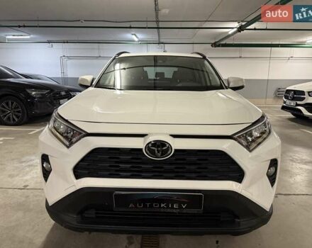 Білий Тойота РАВ 4, об'ємом двигуна 2.49 л та пробігом 33 тис. км за 27900 $, фото 3 на Automoto.ua