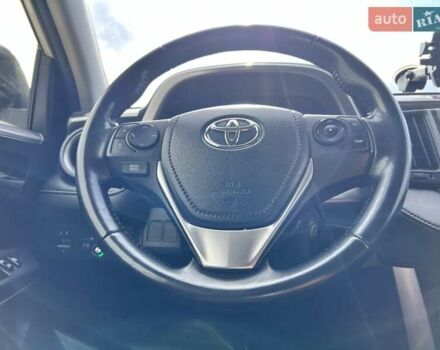 Белый Тойота РАВ 4, объемом двигателя 2 л и пробегом 171 тыс. км за 19999 $, фото 96 на Automoto.ua