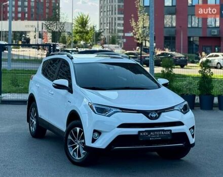 Білий Тойота РАВ 4, об'ємом двигуна 2.49 л та пробігом 121 тис. км за 24500 $, фото 1 на Automoto.ua