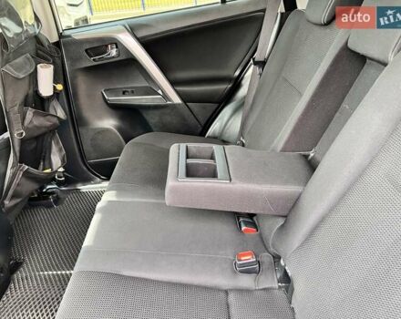 Белый Тойота РАВ 4, объемом двигателя 2 л и пробегом 171 тыс. км за 19999 $, фото 66 на Automoto.ua