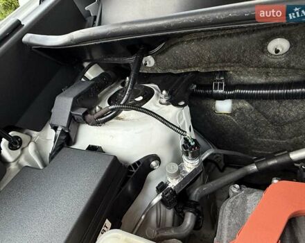 Белый Тойота РАВ 4, объемом двигателя 2.5 л и пробегом 117 тыс. км за 24300 $, фото 75 на Automoto.ua