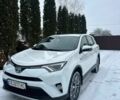 Белый Тойота РАВ 4, объемом двигателя 2.5 л и пробегом 120 тыс. км за 23800 $, фото 1 на Automoto.ua