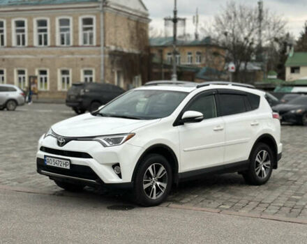Білий Тойота РАВ 4, об'ємом двигуна 2.49 л та пробігом 163 тис. км за 18000 $, фото 9 на Automoto.ua
