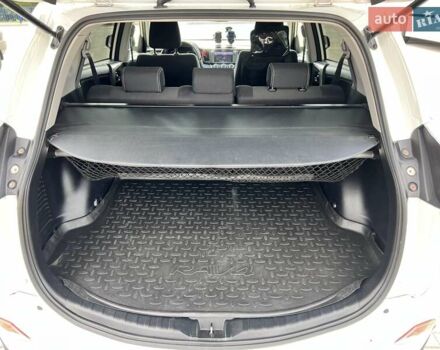 Белый Тойота РАВ 4, объемом двигателя 2 л и пробегом 171 тыс. км за 19999 $, фото 53 на Automoto.ua